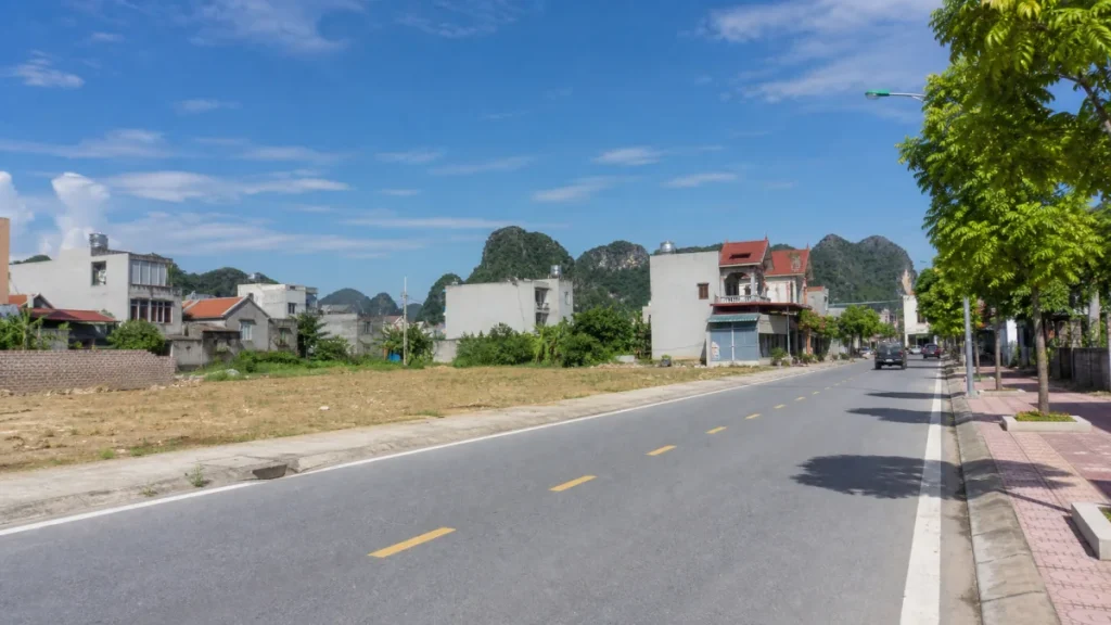 Nền mặt tiền đường 12m tại khu dân cư Ninh Bình